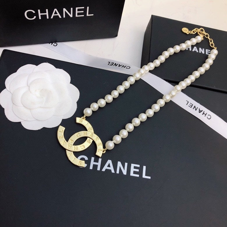BG - Holiday Necklace chanel025