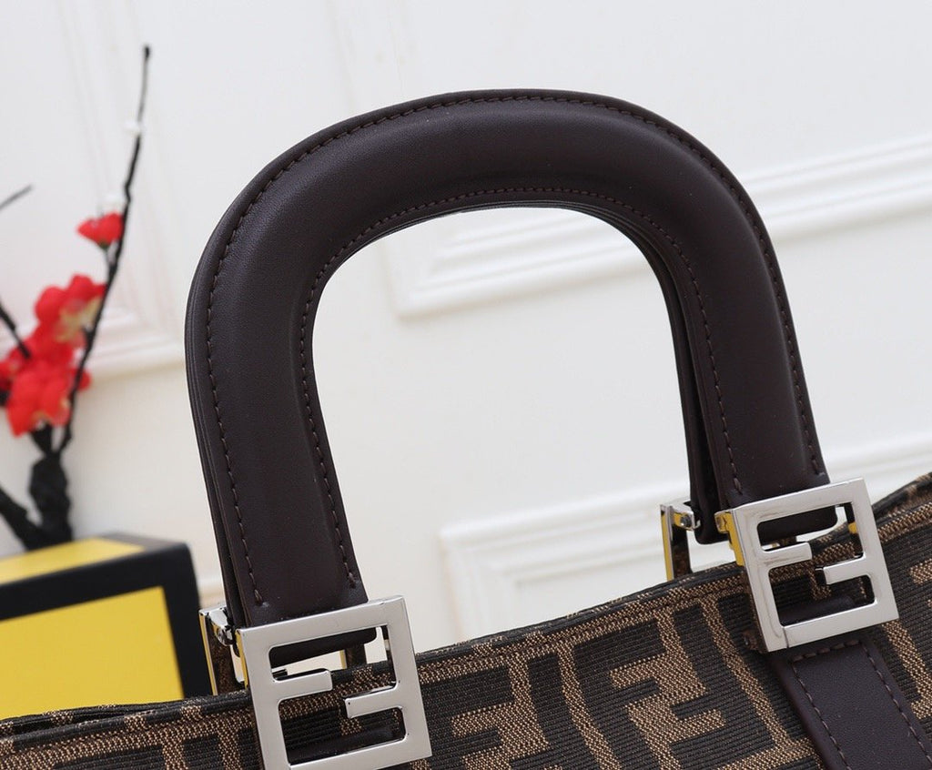 Designer Handbags Fendi 102