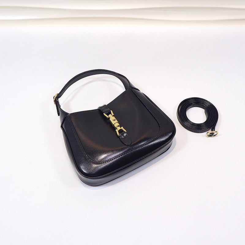 GGG - Bags District - 005