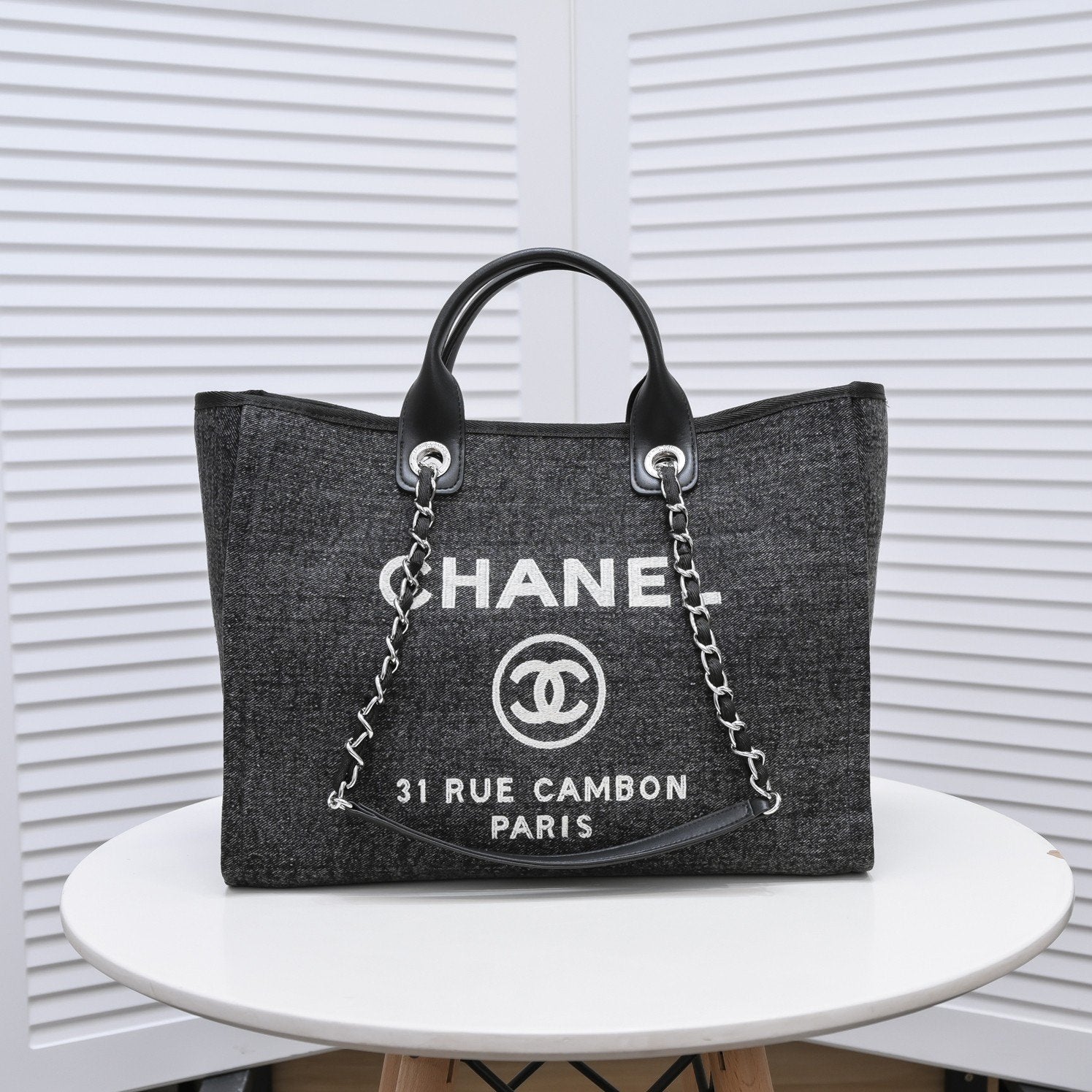 Designer Handbags Chanel 235