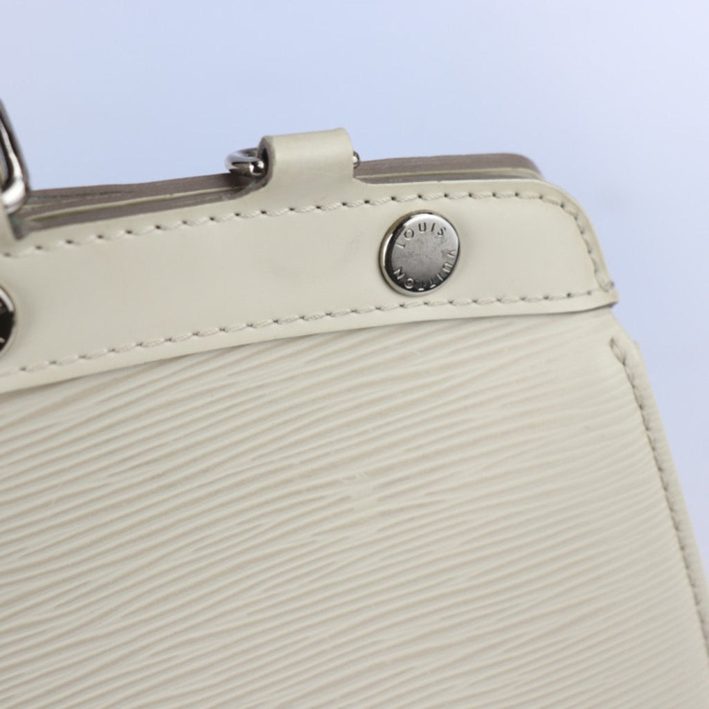 Louis Vuitton White Leather Brea handbag bag