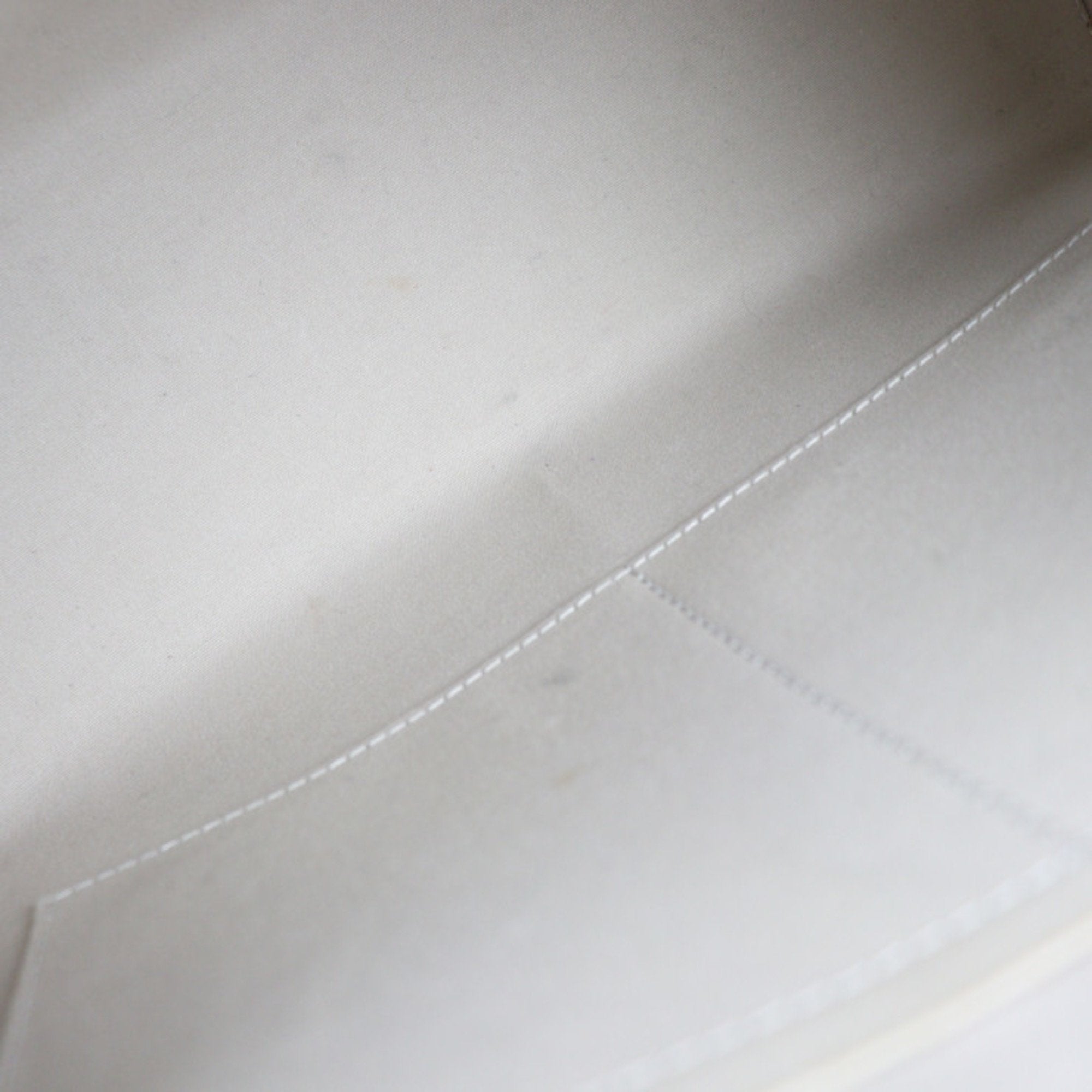 Louis Vuitton White Leather Brea handbag bag