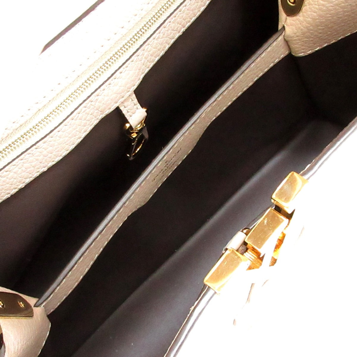 Louis Vuitton Beige Leather Capucines handbag bag