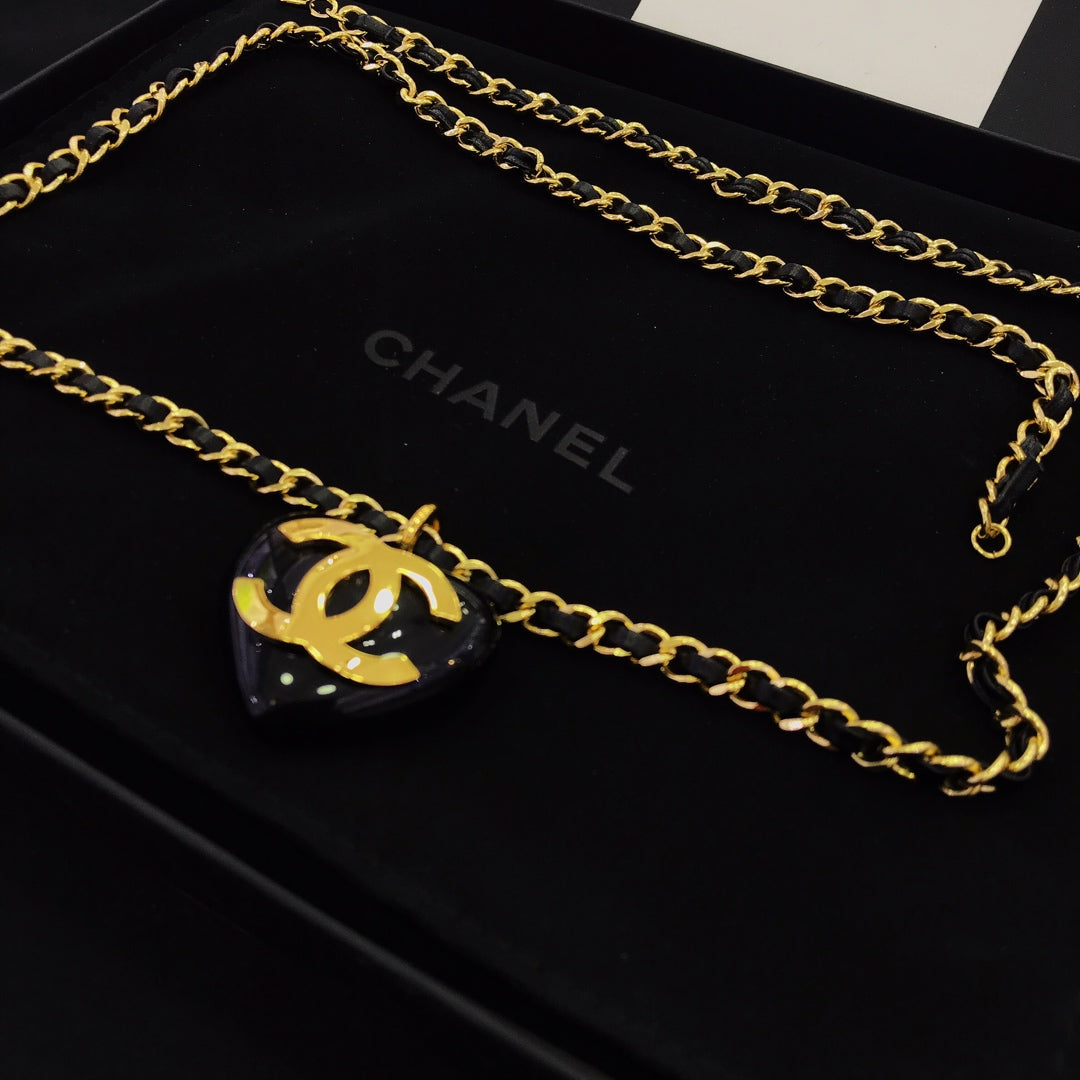 BG - Holiday Necklace chanel052