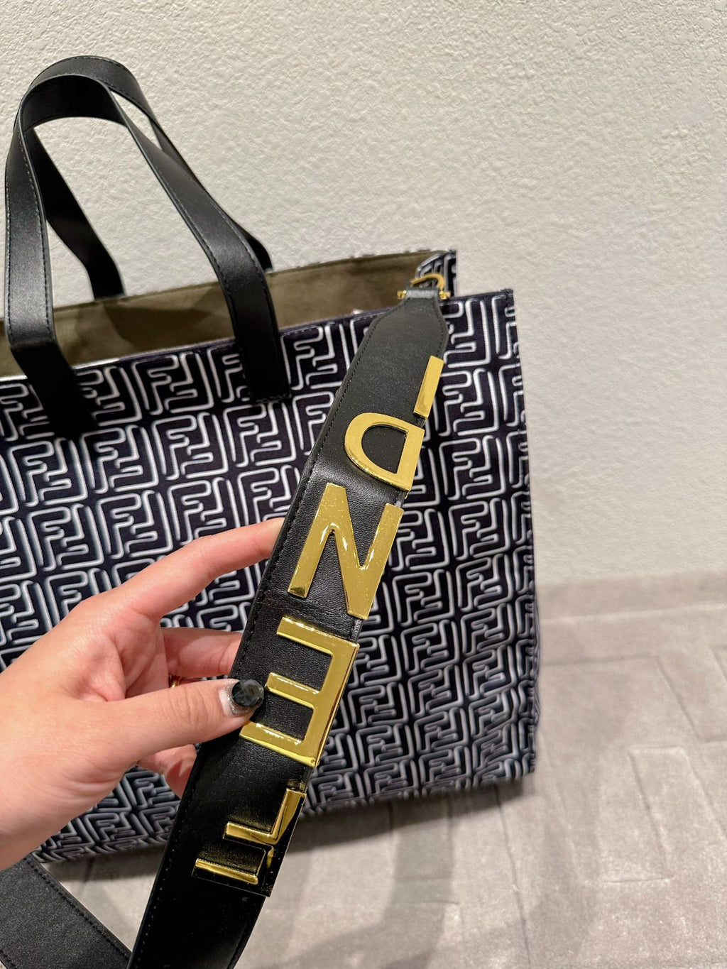Luxury Bags Fendi 285