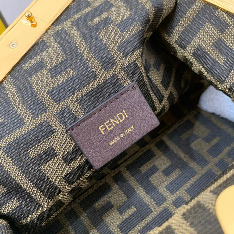 FDI - Bags District - 058
