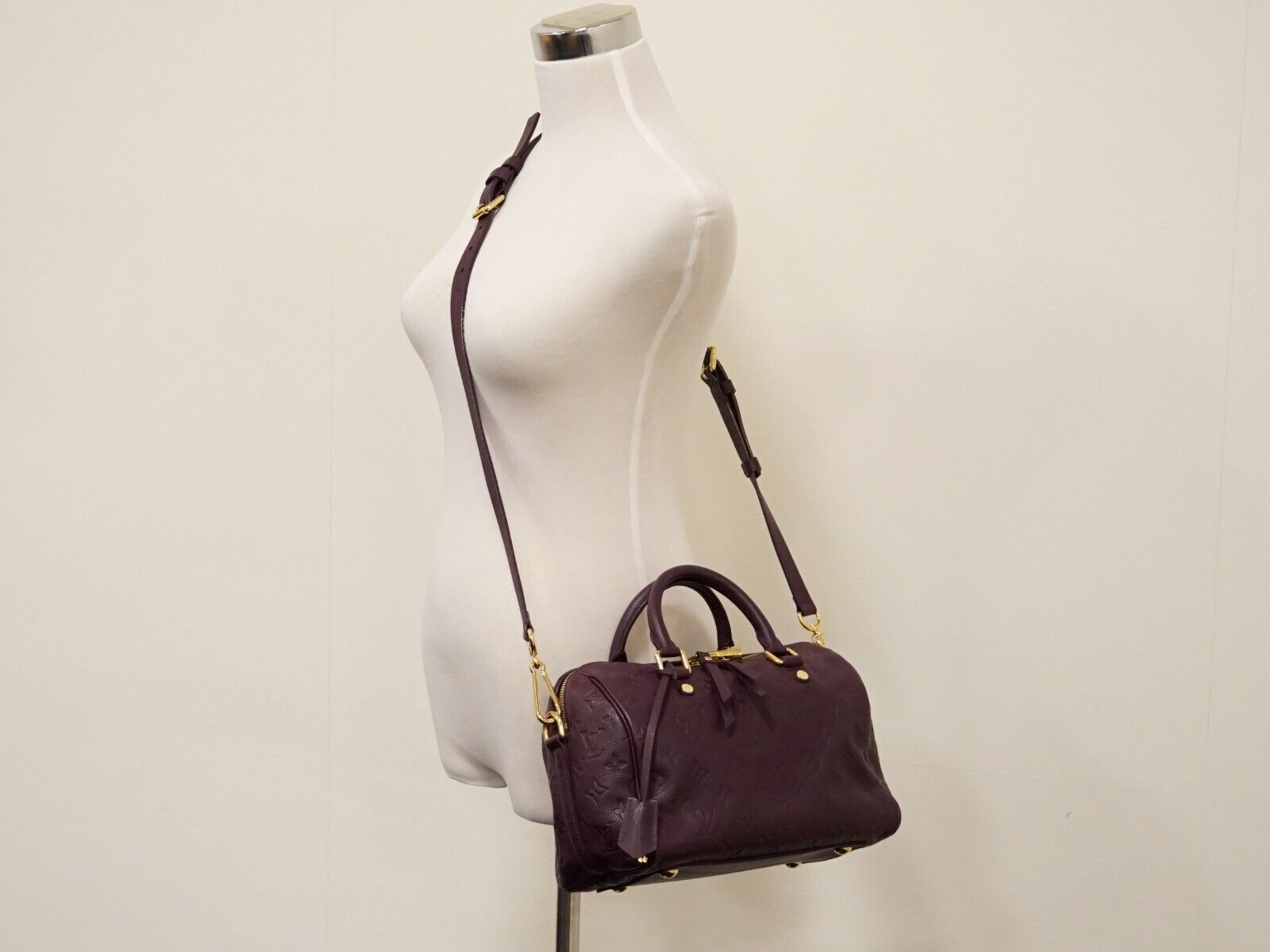 Louis Vuitton Purple Leather Speedy 25 handbag bag