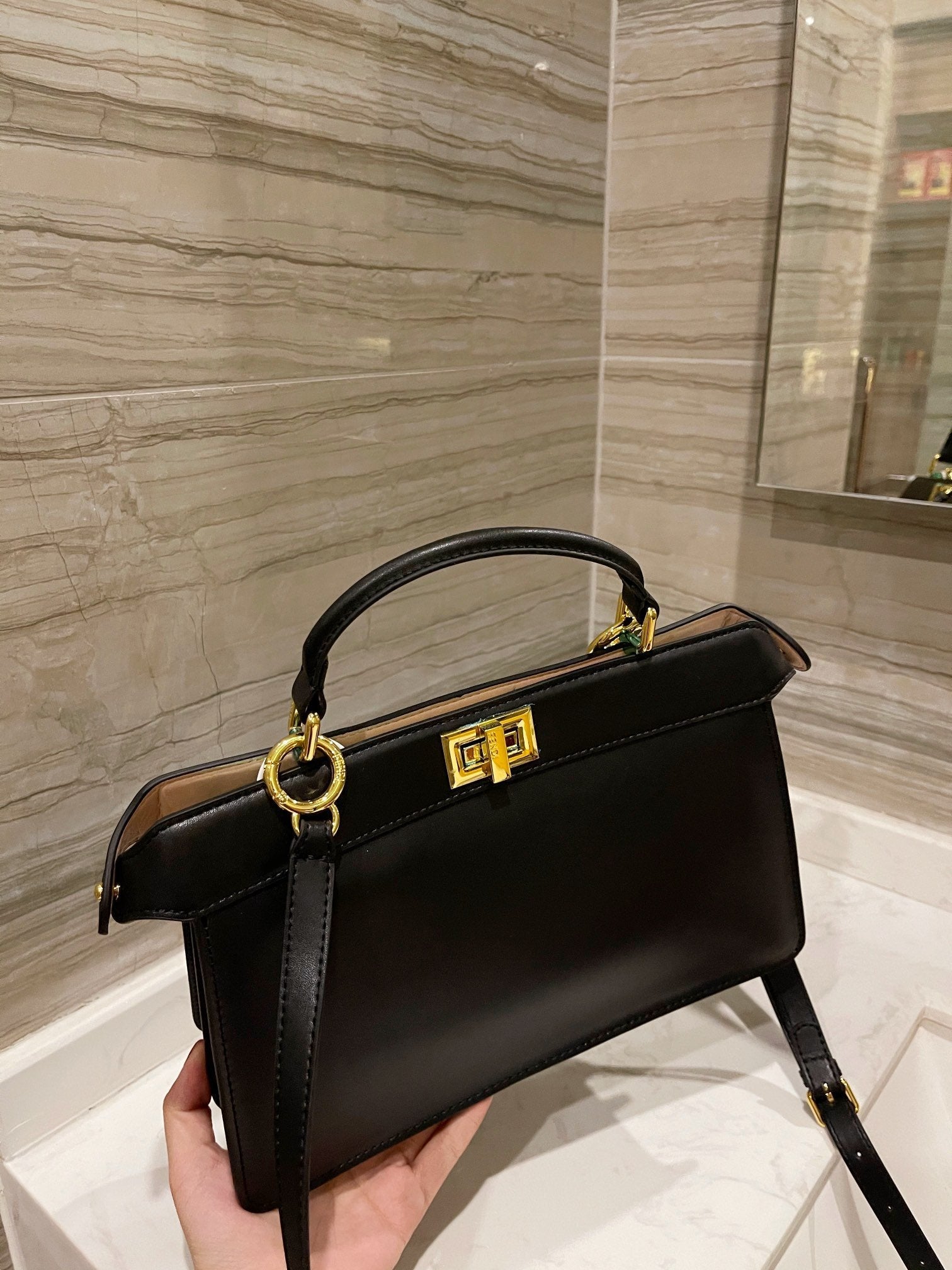 NEW Arrival Bags Fendi 111