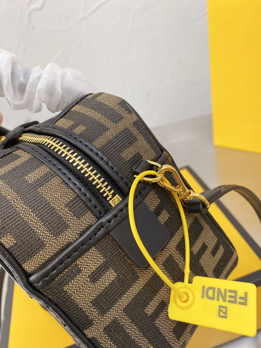 Luxury  Bags Fendi 110