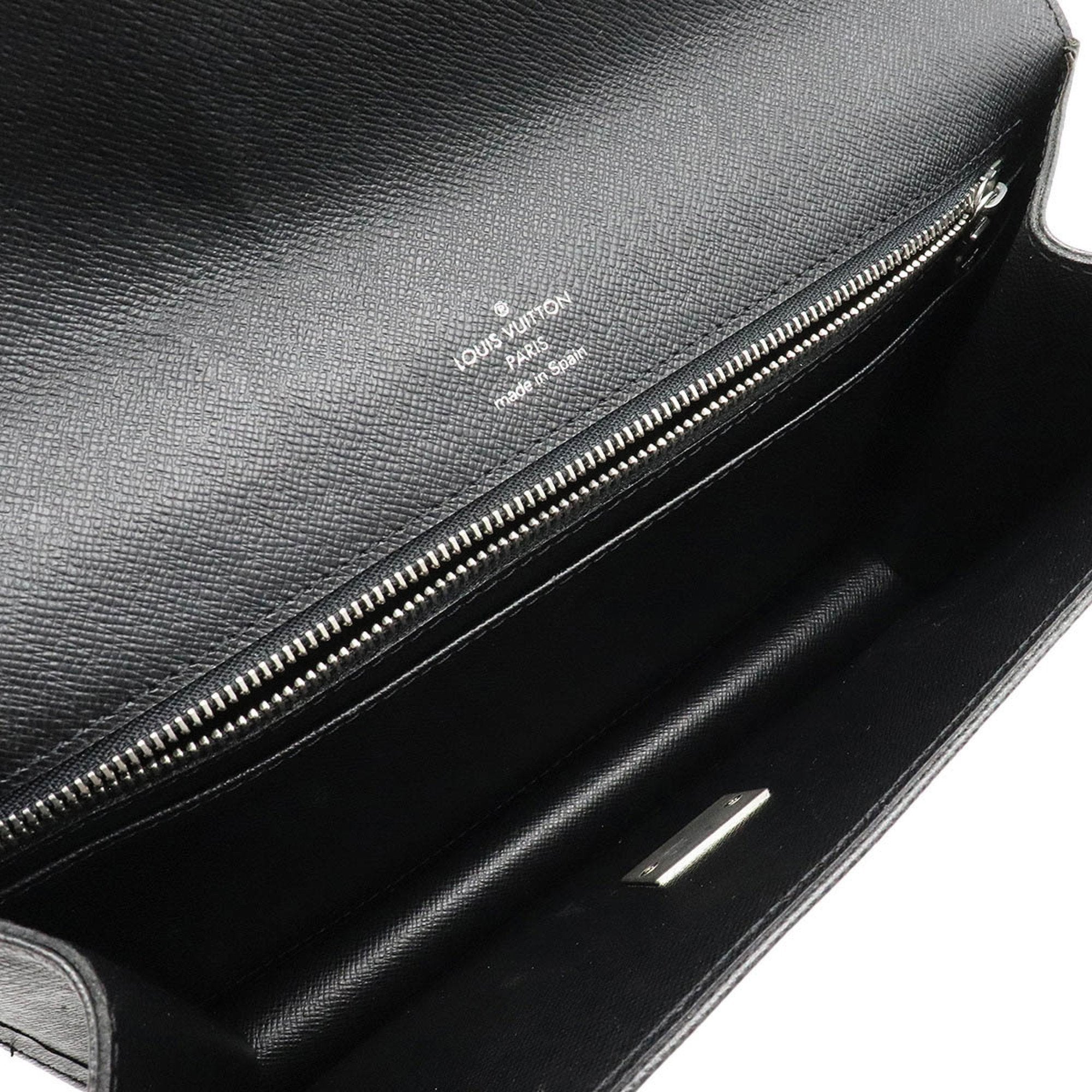 Louis Vuitton Black Leather Selenga clutch bag