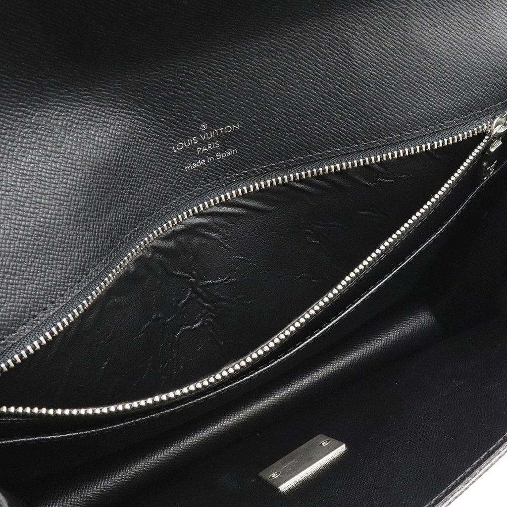 Louis Vuitton Black Leather Selenga clutch bag
