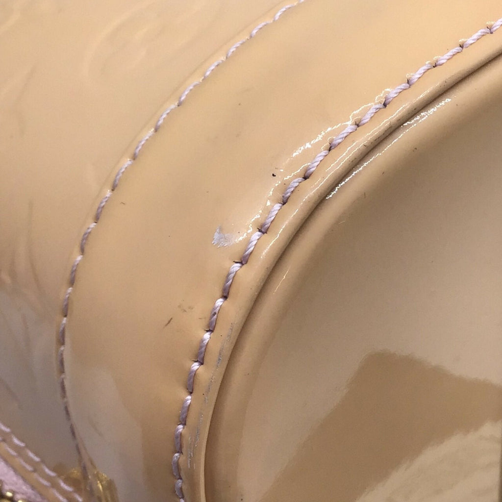 Louis Vuitton Beige Patent leather Alma handbag bag