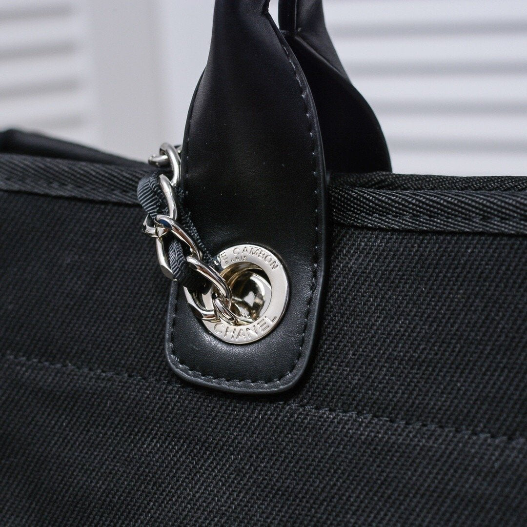 Designer Handbags Chanel 086