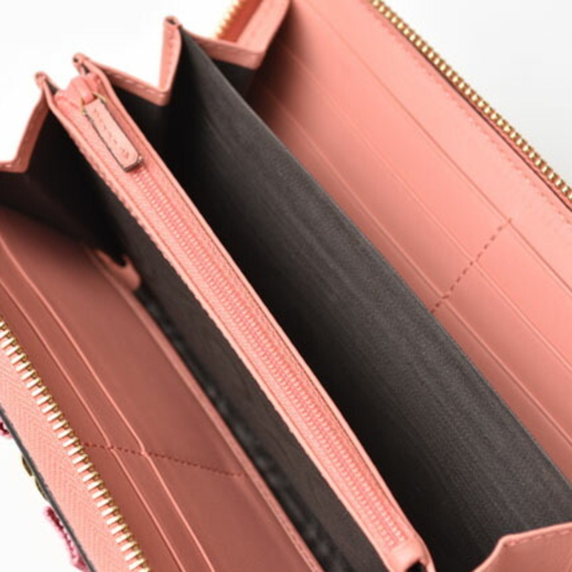 Gucci Pink Leather  wallet accessories