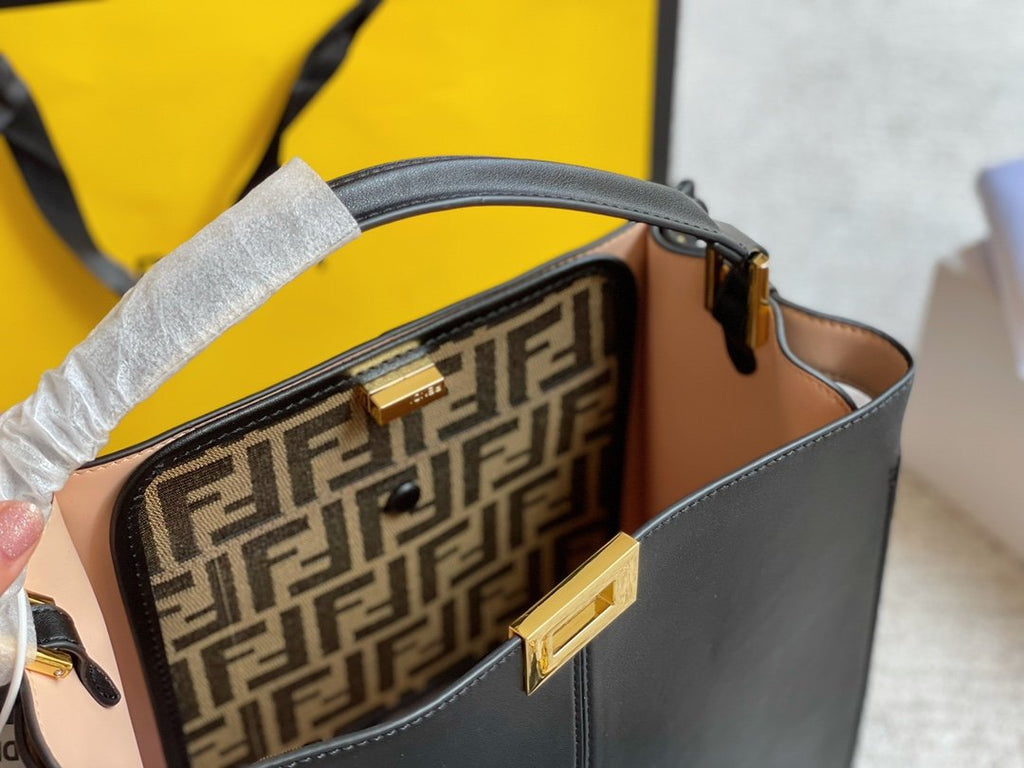 Luxury  Bags Fendi 206