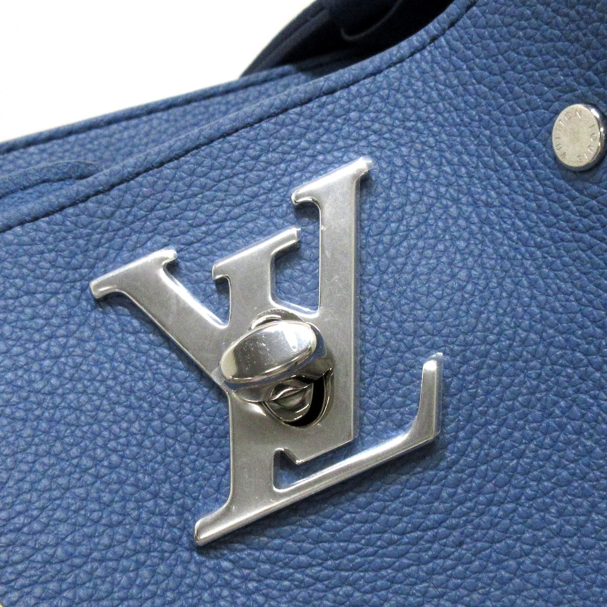 Louis Vuitton Blue Leather Lockme shoulder bag
