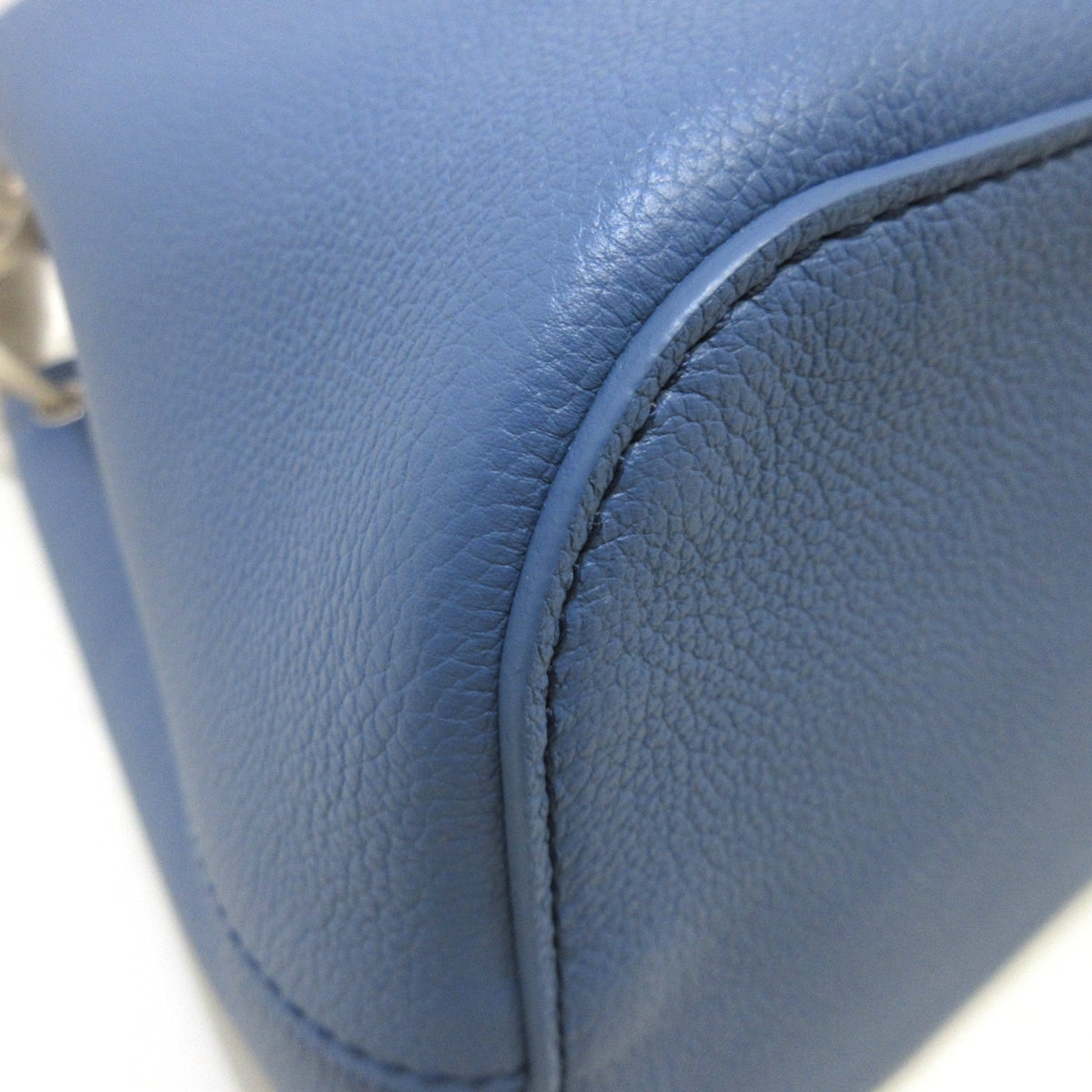 Louis Vuitton Blue Leather Lockme shoulder bag
