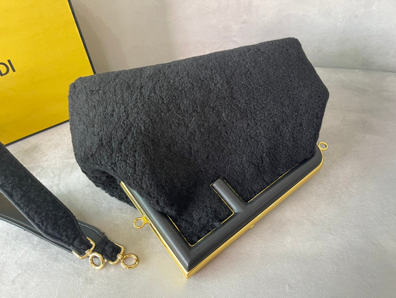 FDI - Bags District - 011