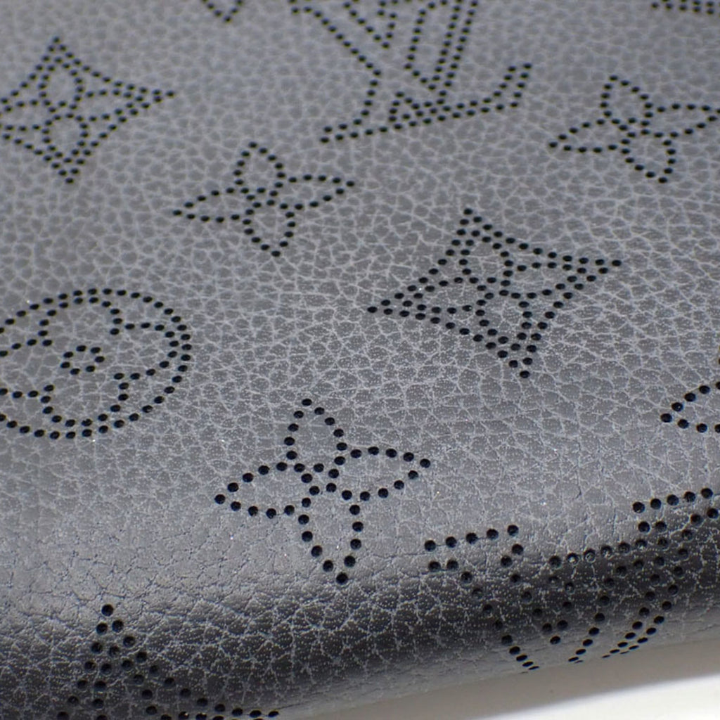 Louis Vuitton Black Leather Portefeuille zippy wallet accessories