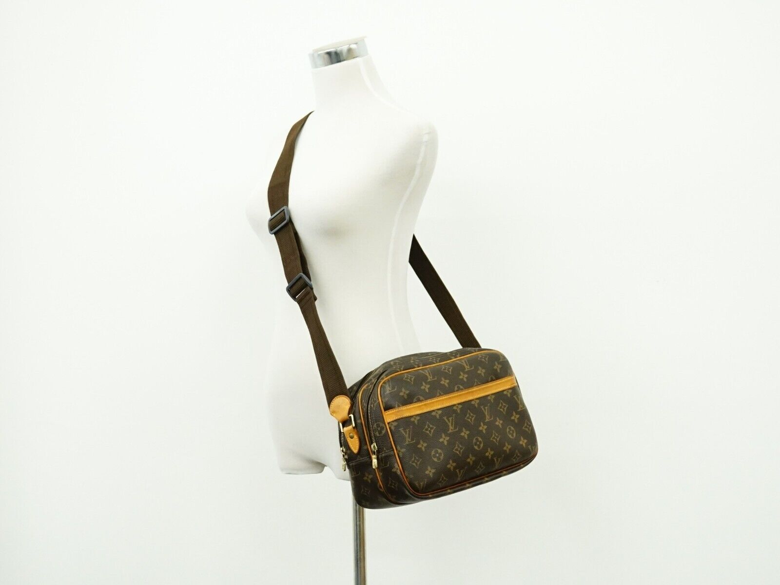 Louis Vuitton Brown Canvas Reporter pm shoulder bag