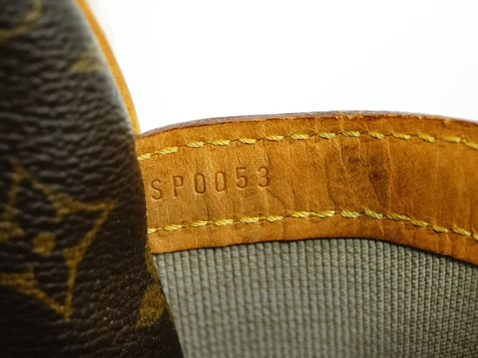 Louis Vuitton Brown Canvas Reporter pm shoulder bag