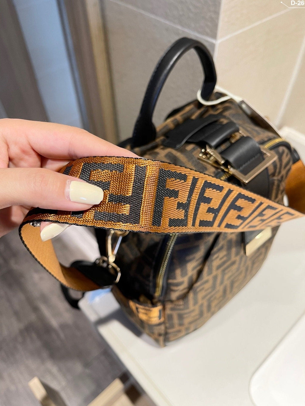 Luxury  Bags Fendi 225