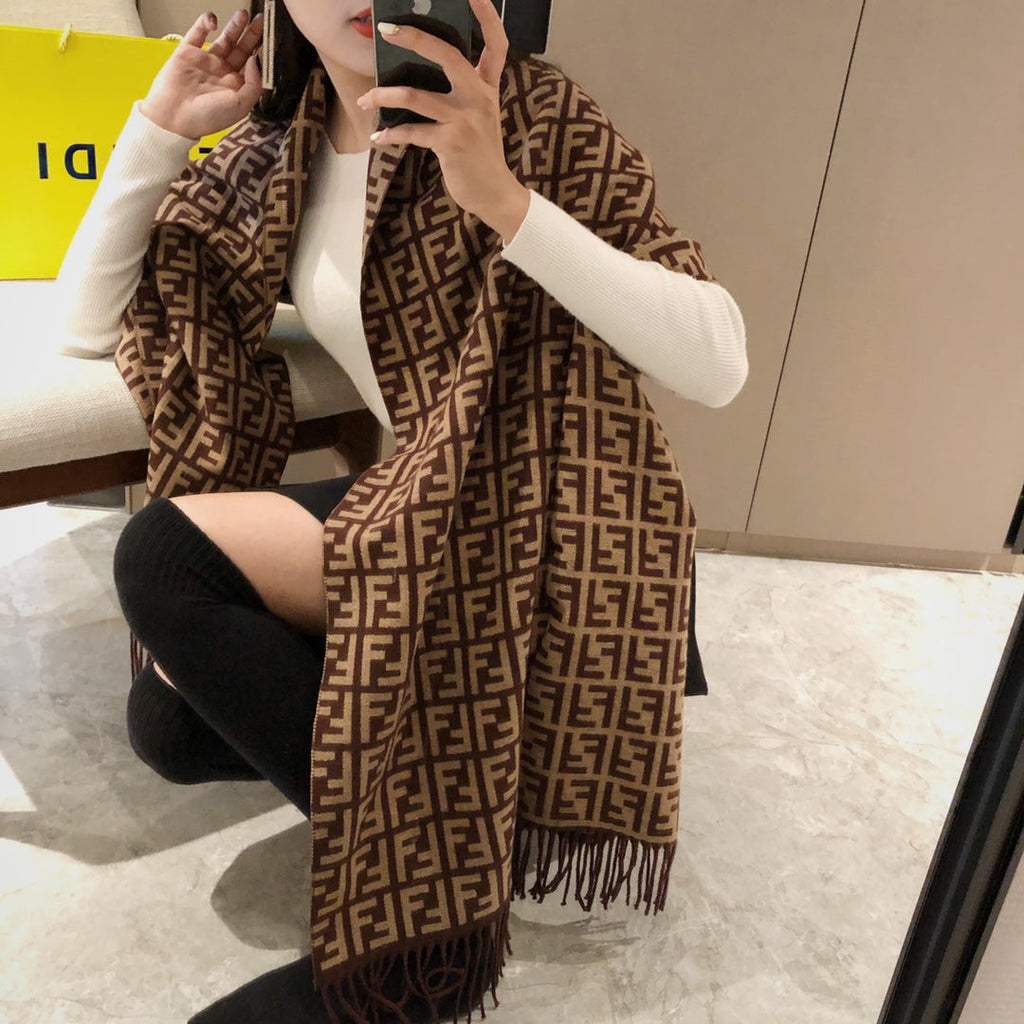 Luxury Fendi  Scarf 013