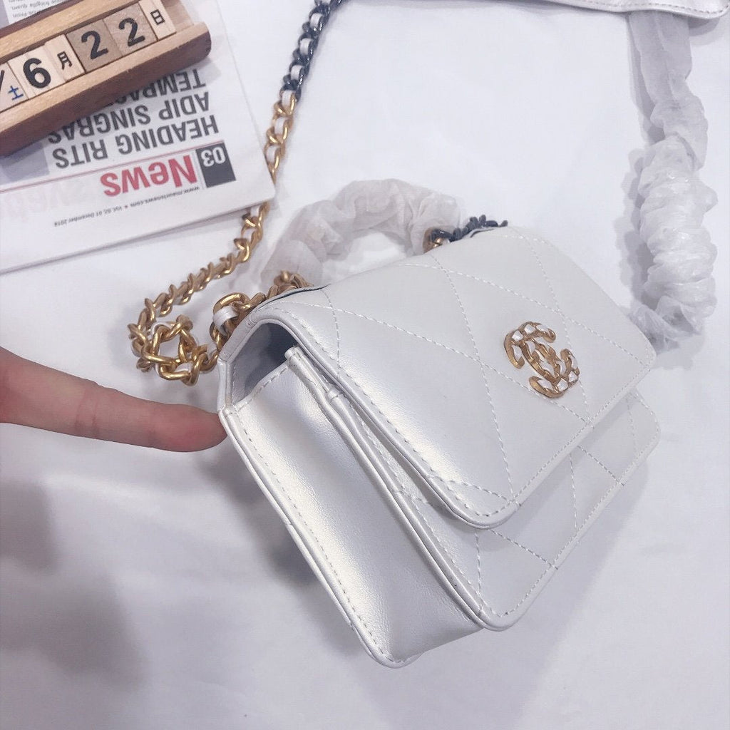Designer Handbags Chanel 204