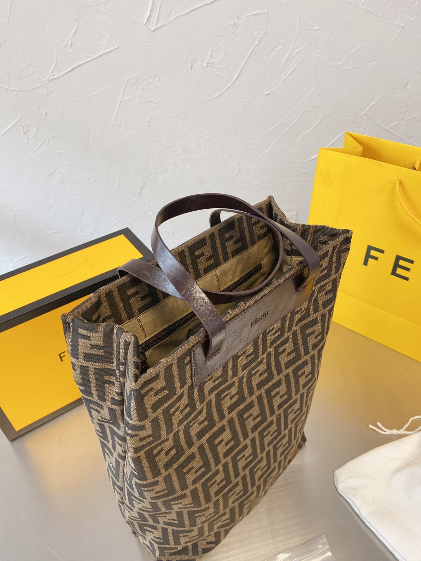 Luxury  Bags Fendi 142