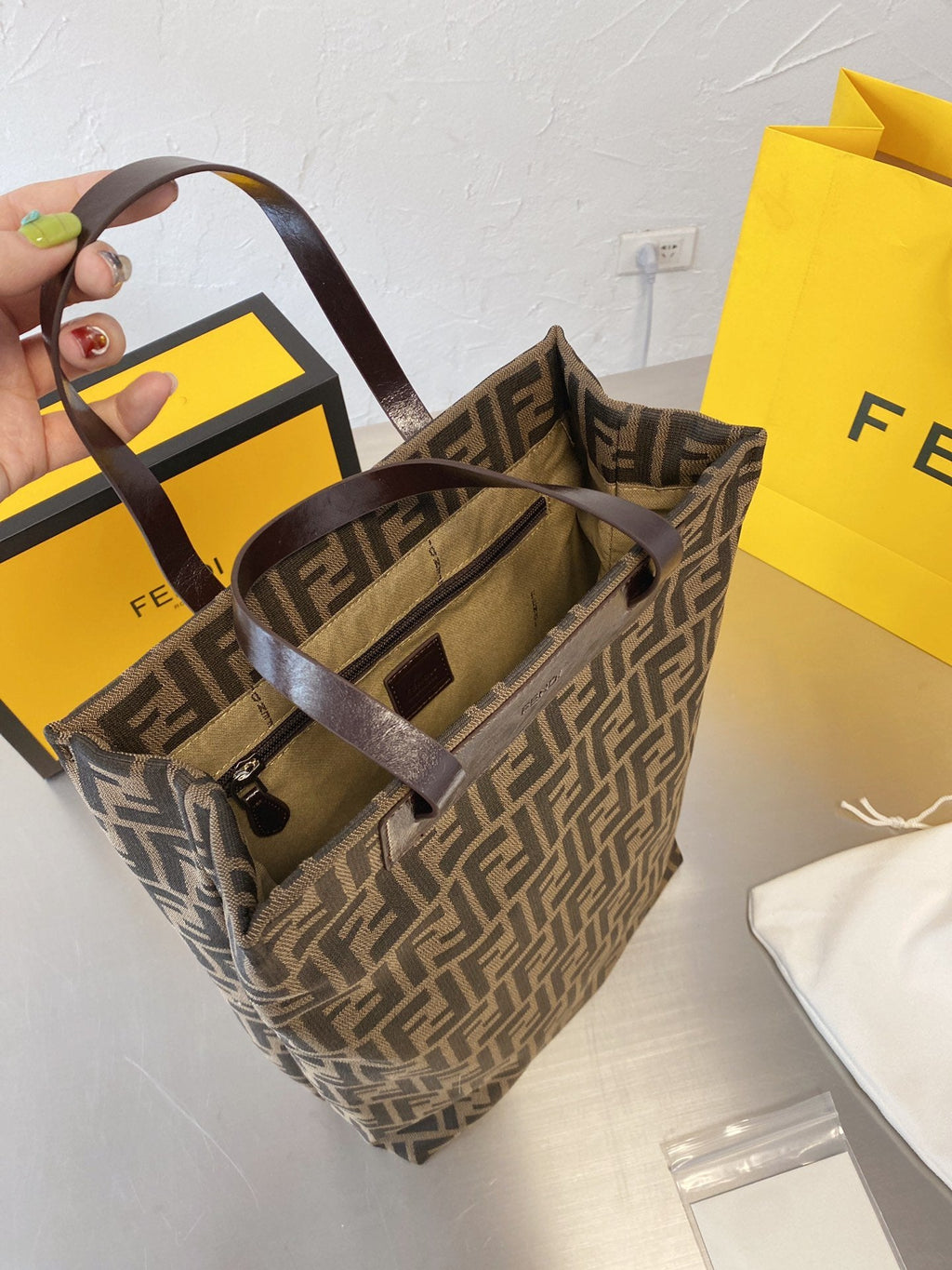 NEW Arrival Bags Fendi 142