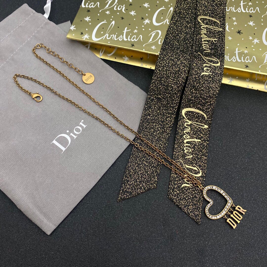 BG - Holiday Necklace dior002