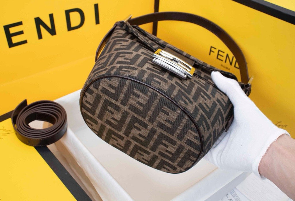 Designer Handbags Fendi 024