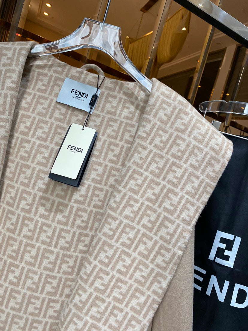 LuxuryWrap Coat  Fendi 003