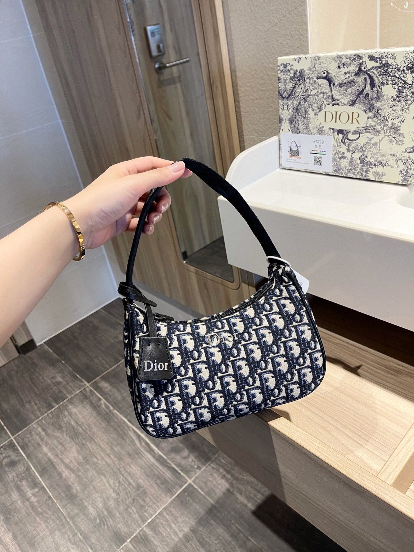 Designer Handbags dior 317