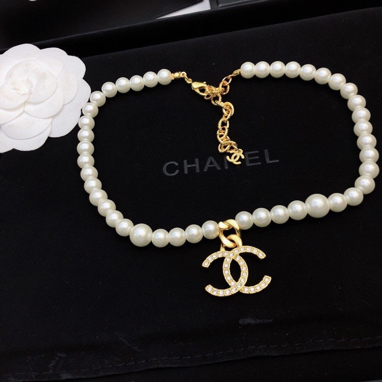 BG - Holiday Necklace chanel040