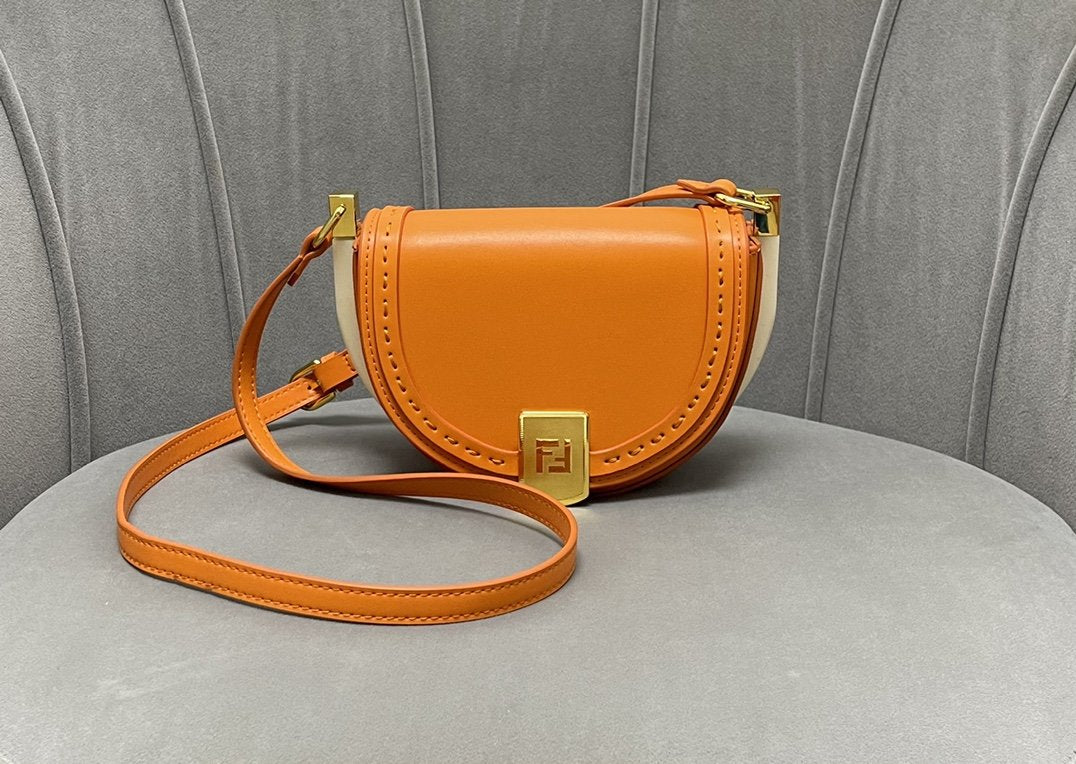Luxury  Bags Fendi 160