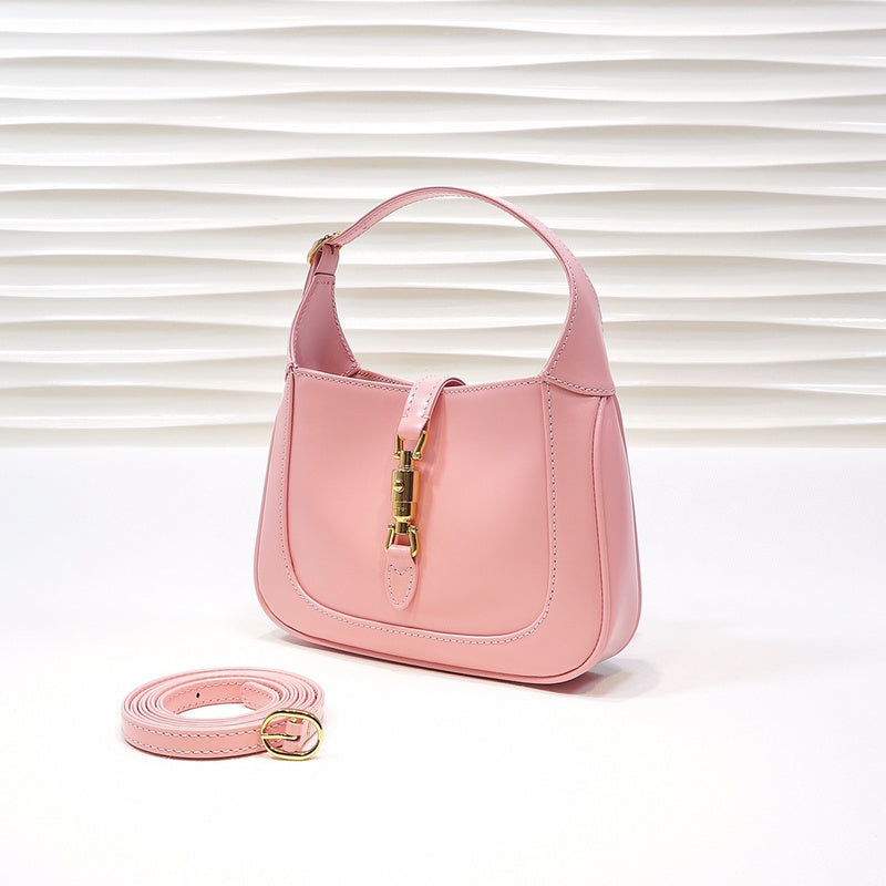 GGG - Bags District - 008