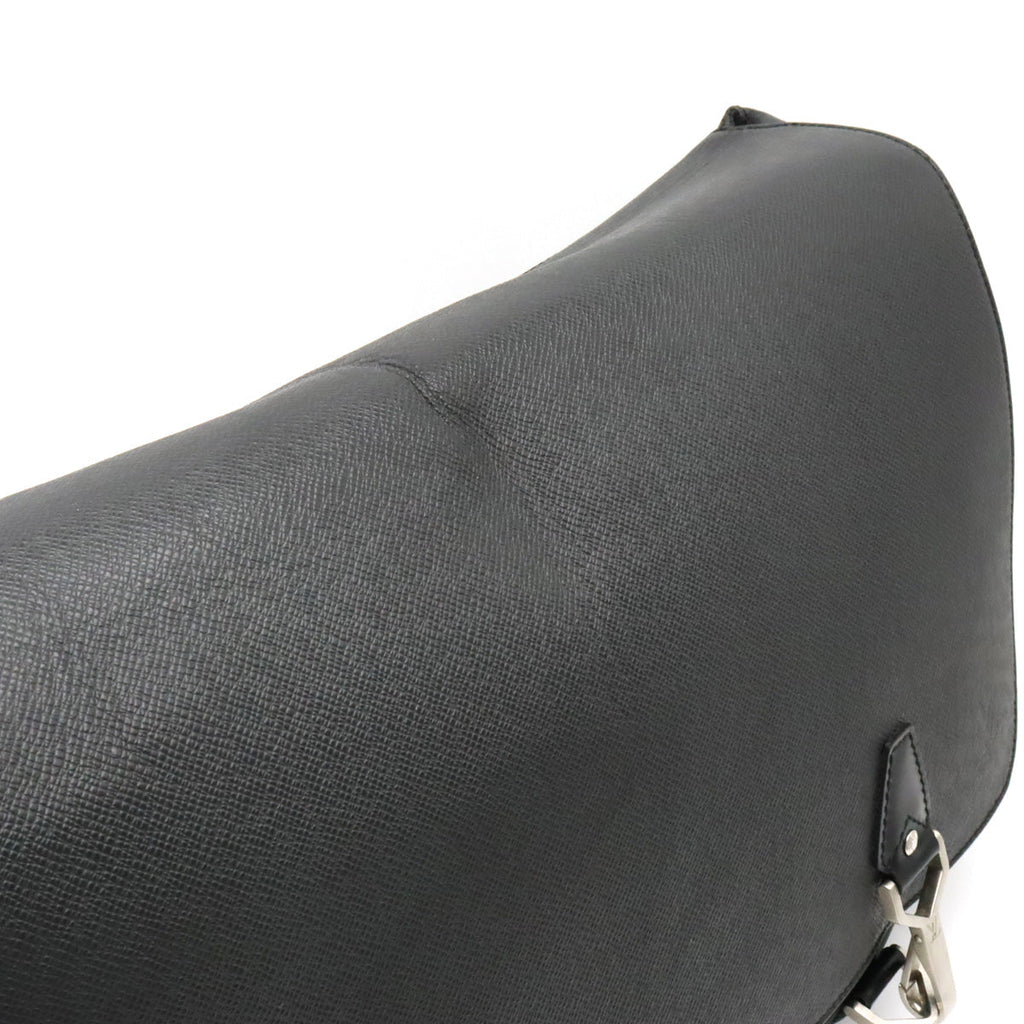 Louis Vuitton Louis Vuitton Tyga Delso Messenger Bag Black M30162