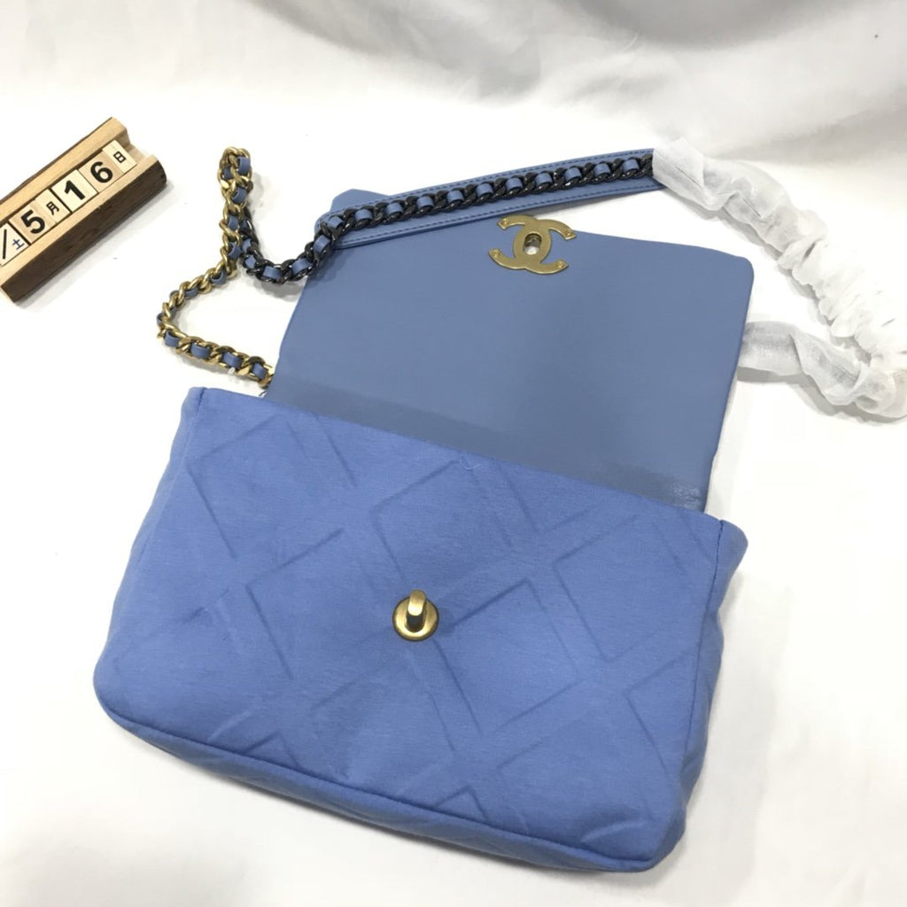 Designer Handbags Chanel 197