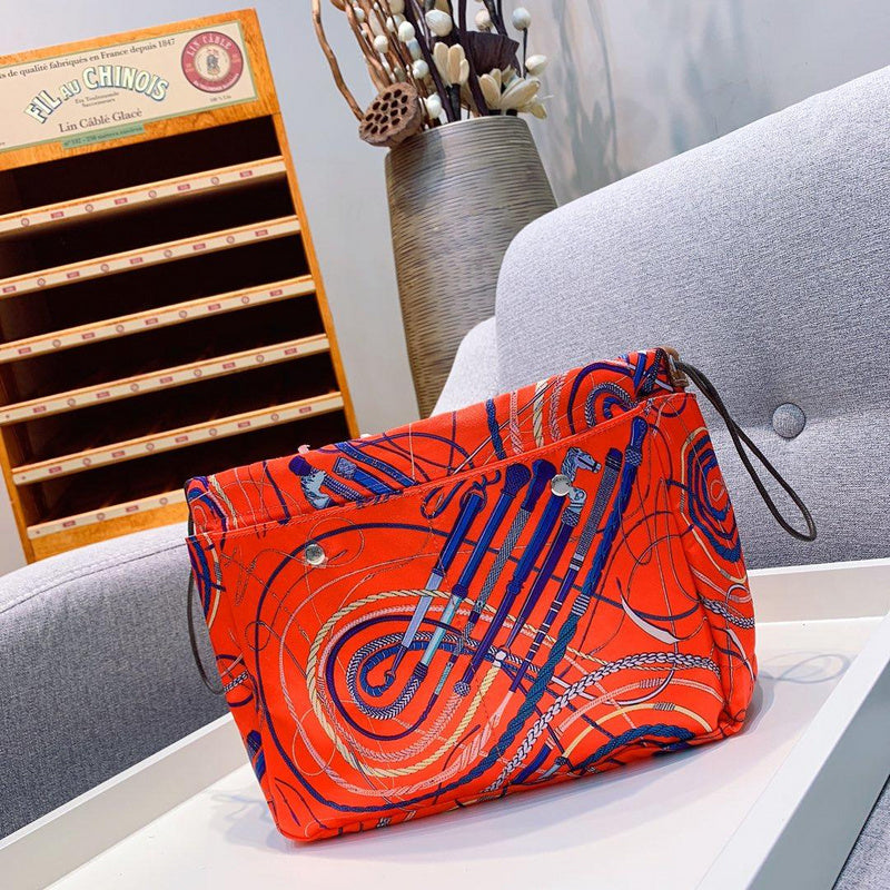HRS - Bags District - 044