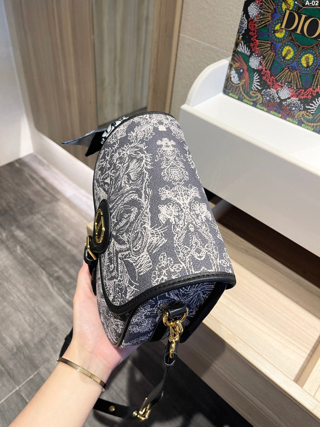 Luxury Handbags Christian Dior 315