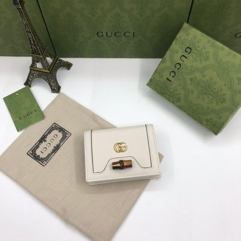 GGG - Bags District - 096