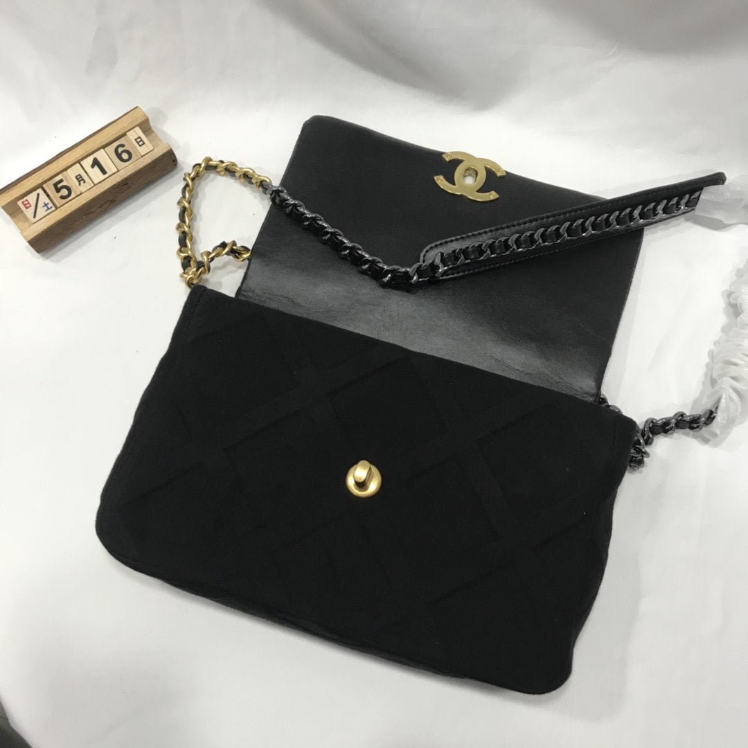 Designer Handbags Chanel 198
