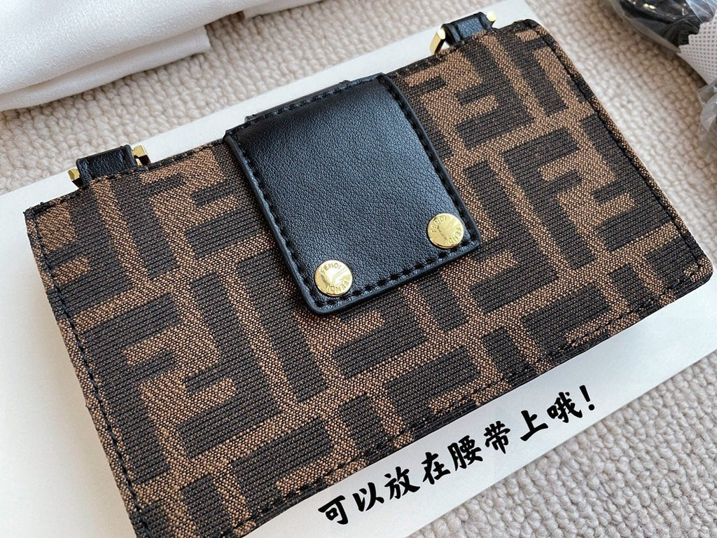Luxury  Bags Fendi 130
