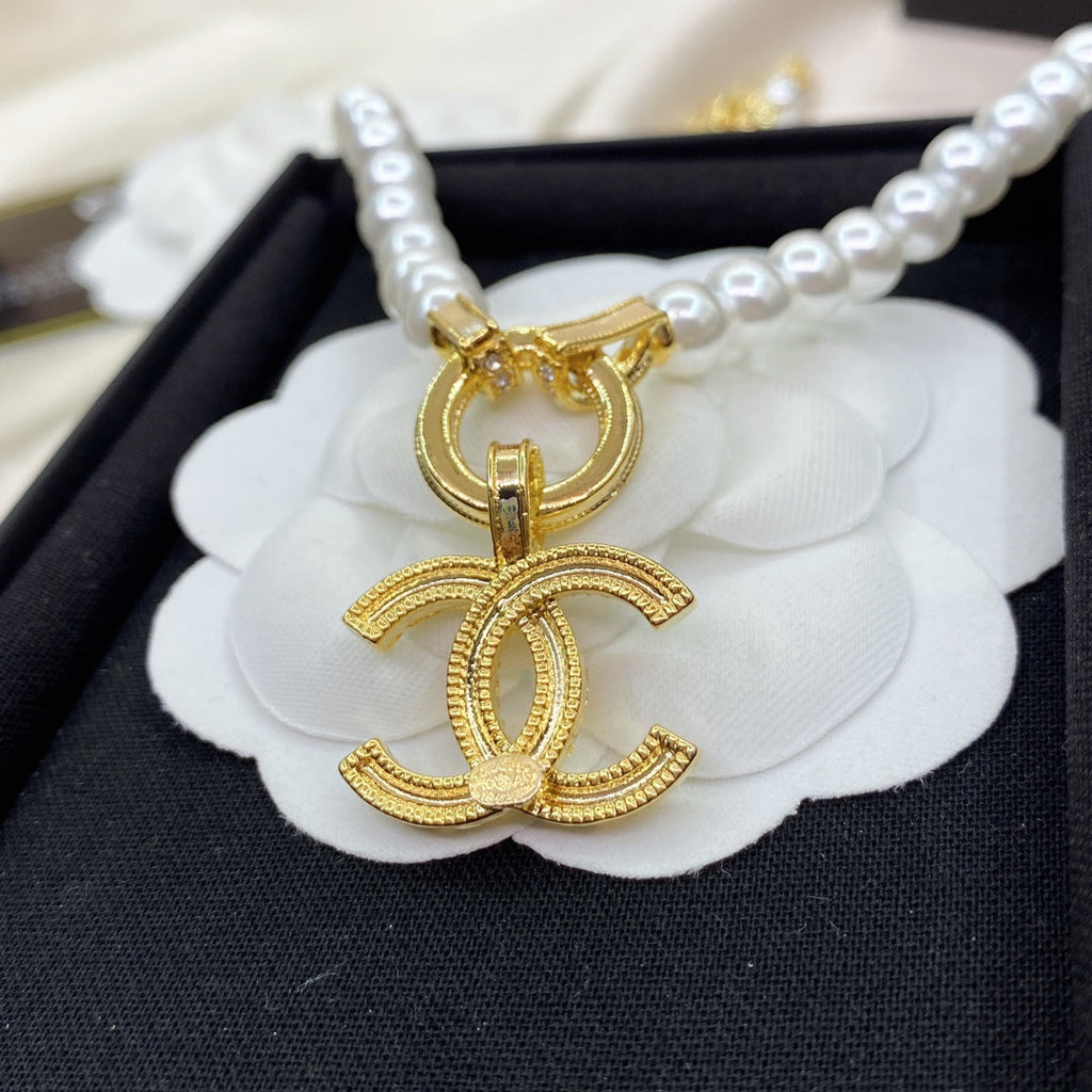 BG - Holiday Necklace chanel031
