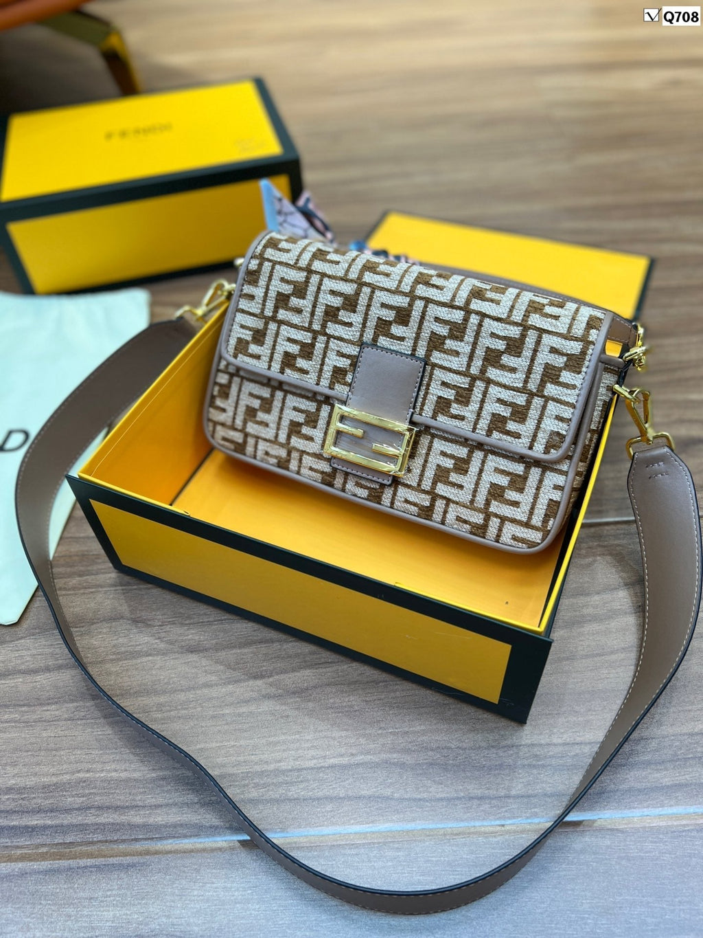 Luxury  Bags Fendi 267