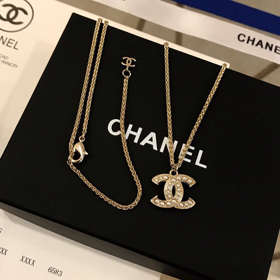 BG - Holiday Necklace chanel024