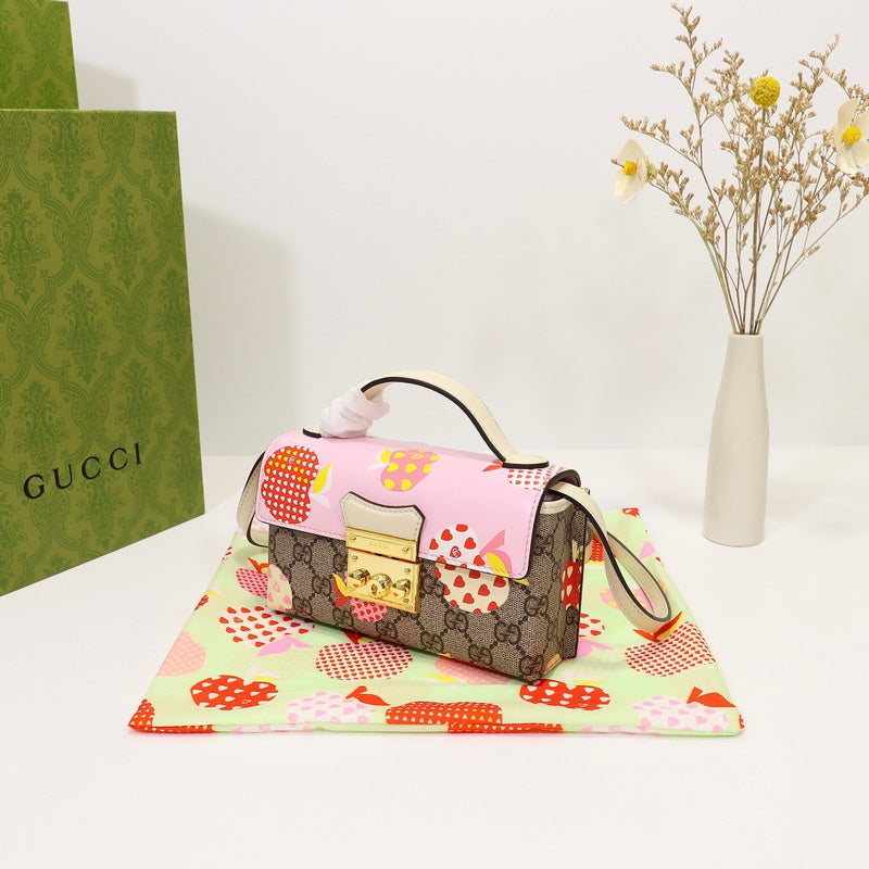 GGG - Bags District - 010
