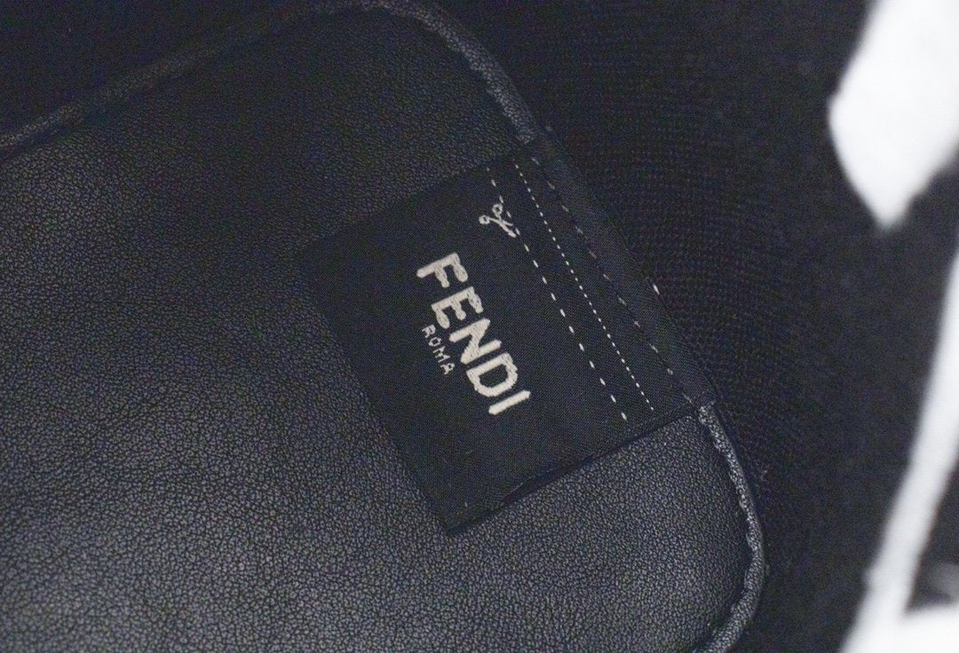 Designer Handbags Fendi 049