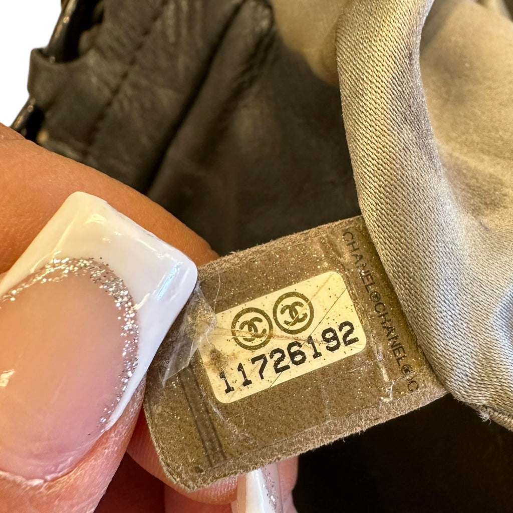 Handbag Designer By Chanel  Size: Medium
